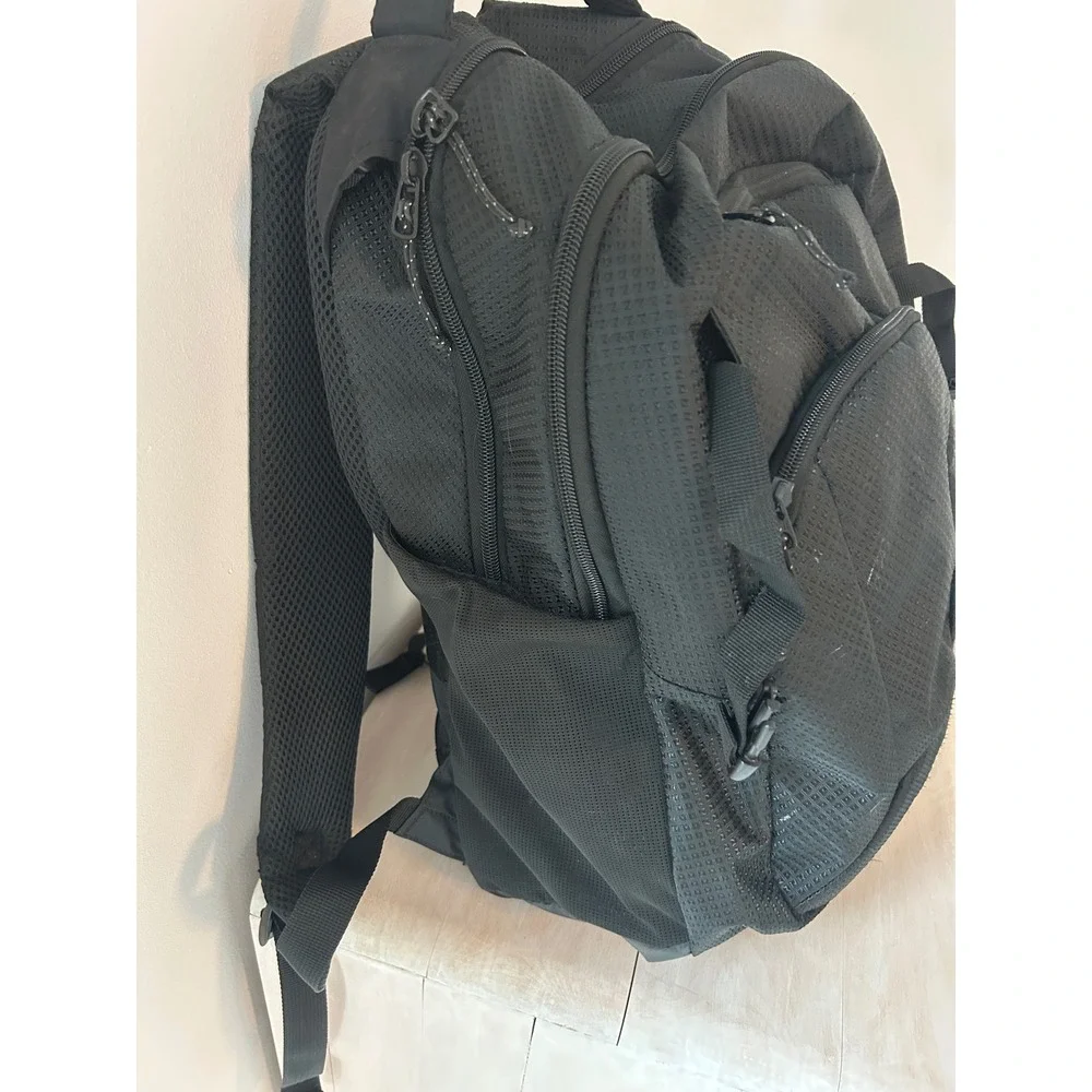 Puma Black‎ Textured Sports Backpack Multi-Pocket Laptop Bag Mens